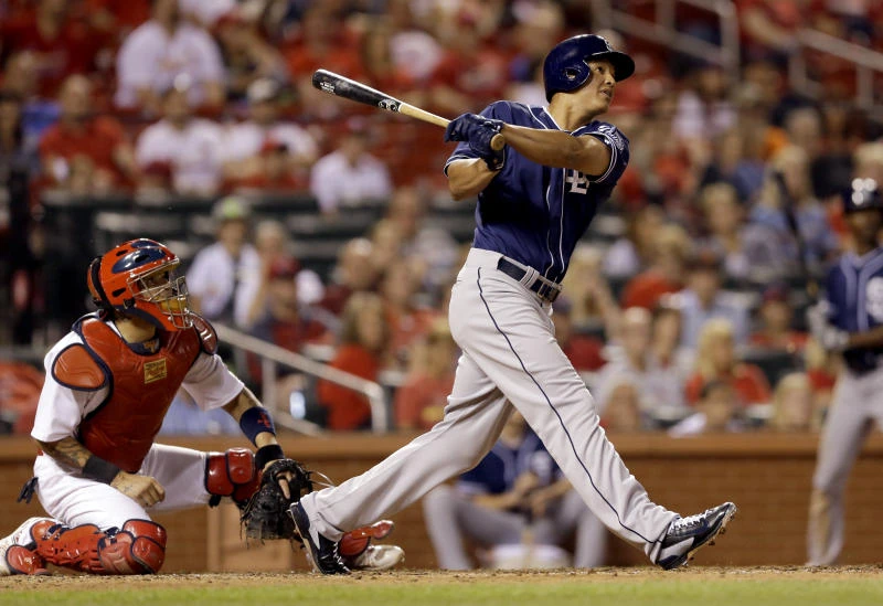 Padres win in 11 innings, trimming Cardinals NL lead