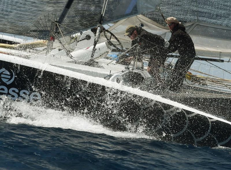 French sailor falls short of Hawaii crossing record