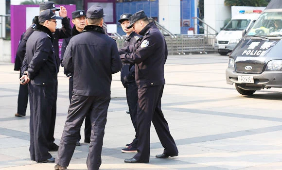 S. Korean official falls from hotel to death