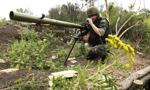 Five troops dead in Ukraine land mine blast