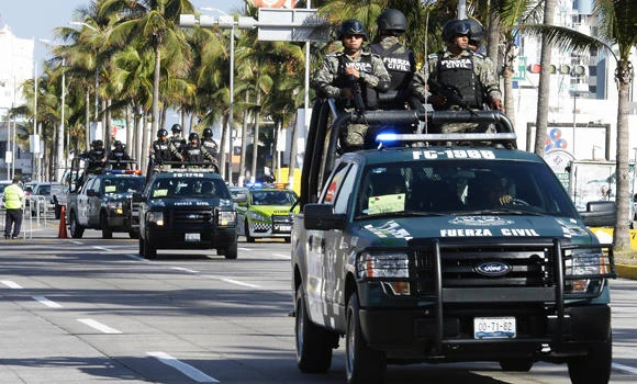 Gunmen attack Mexico Black Hawk, six killed