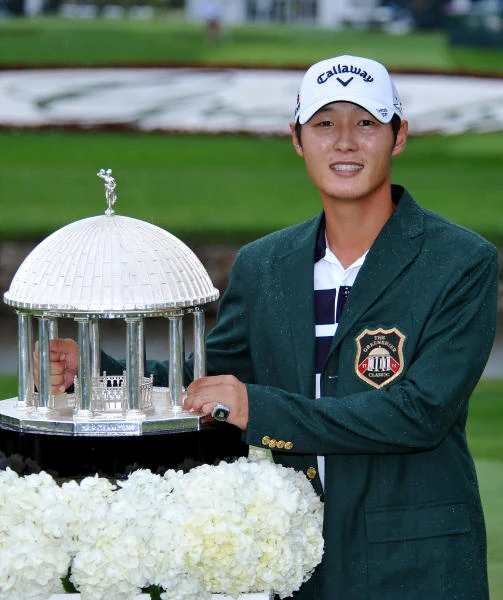 Lee beats Hearn in playoff, Woods showing progress