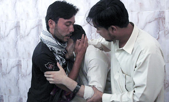 Pakistani gunmen kill three in attack blamed on Islamist groups