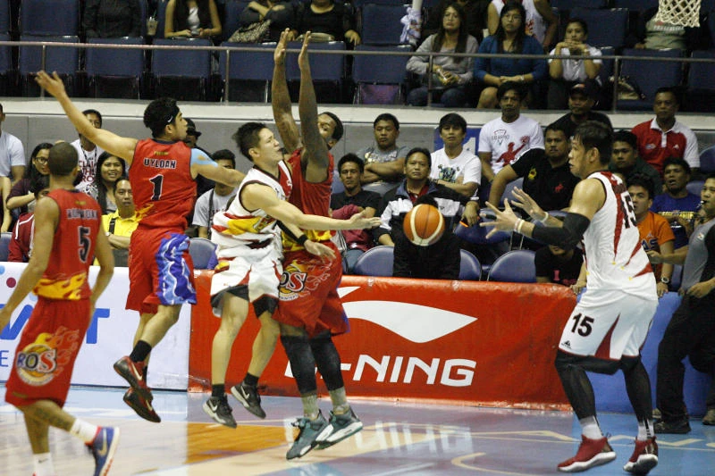 San Mig rides big game by Reid to victory and 2-1 lead