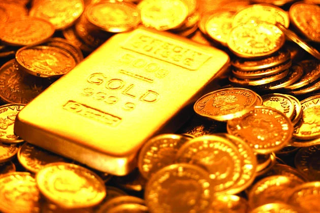 Gold price drops to near 4-month low