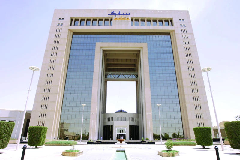 Petchem stocks send Tadawul down