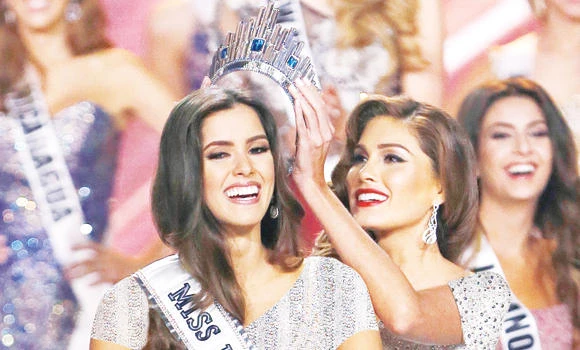 Miss Universe won’t give up her crown