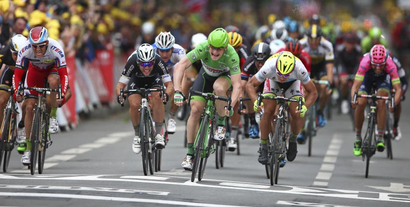 Greipel maintains German hold on Tour sprints
