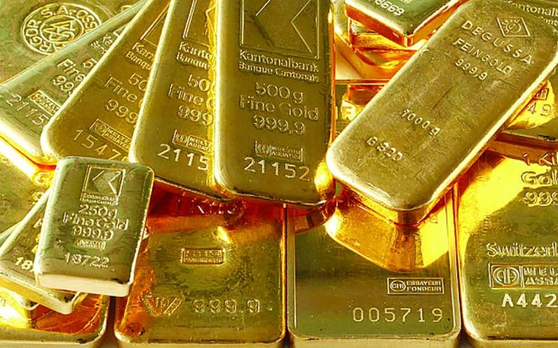 Gold recovers as euro gains versus dollar