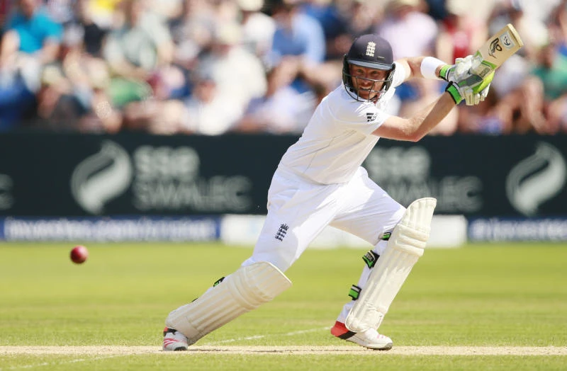 Australia faces record chase to win first Ashes Test