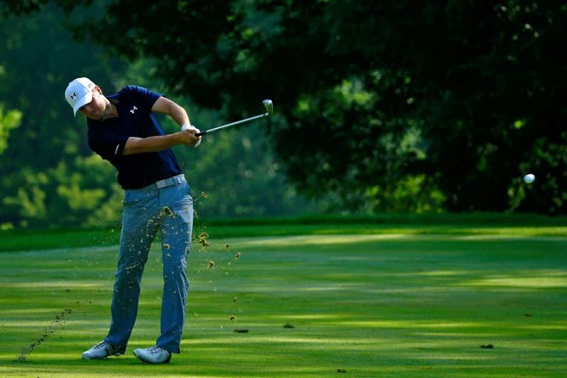 Spieth rebounds with 64, Thomas keeps lead at John Deere Classic