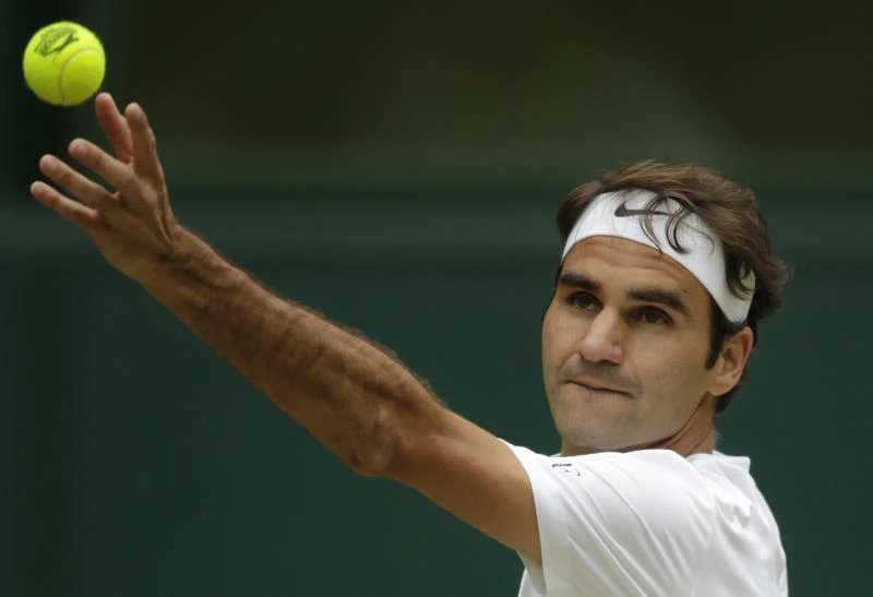 Tennis: Djokovic shatters Federer dream to win third Wimbledon
