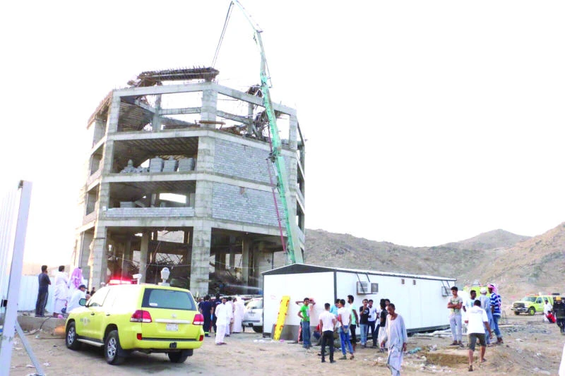 Workers rescued from Makkah building rubble