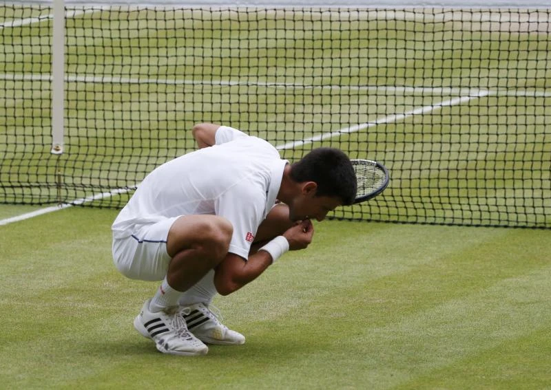 Djokovic shatters Federer dream to win third Wimbledon crown