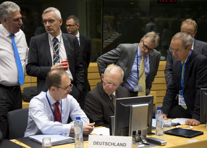 European leaders agree tough Greek bailout deal