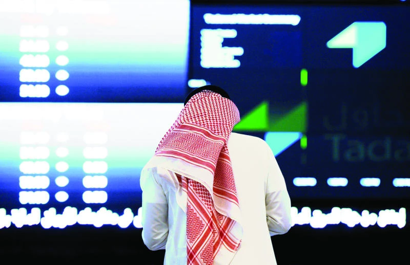 Saudi petchem stocks fall 0.4%