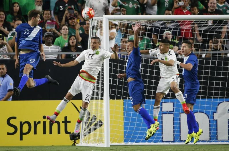 Mexico stumbles to draw with Guatemala