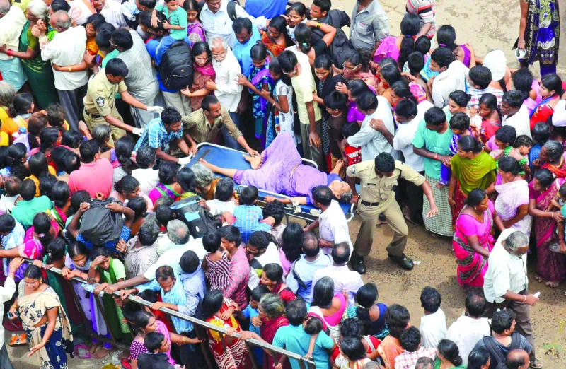 Stampede kills 27 during religious festival in India