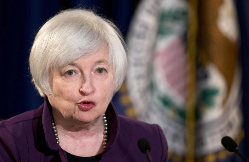 US Fed chief sticks to 2015 timeline for first rate hike