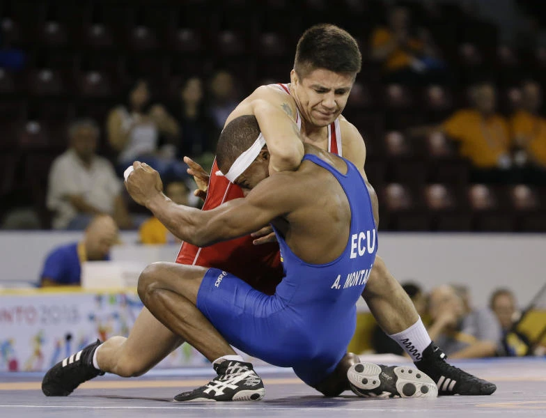 Cuban rowers defect, Canada still on top