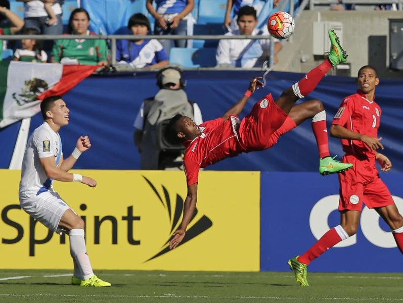 Cuba reaches quarters; Trinidad draws Mexico in wild affair