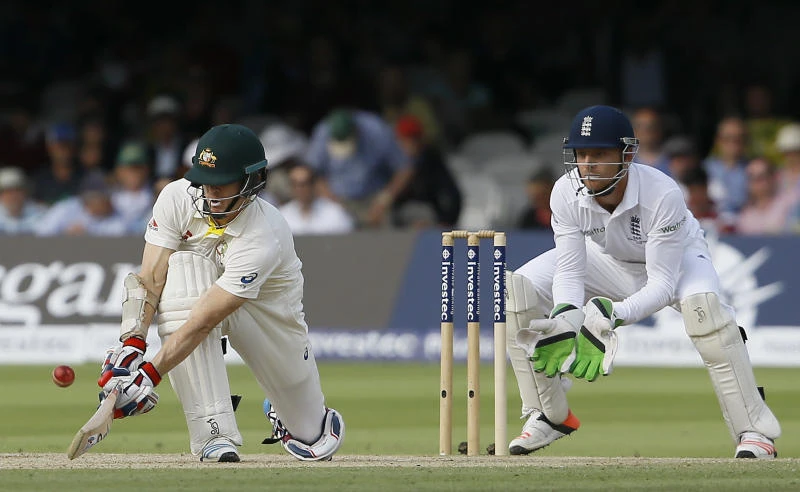 Warner piles on the agony for England