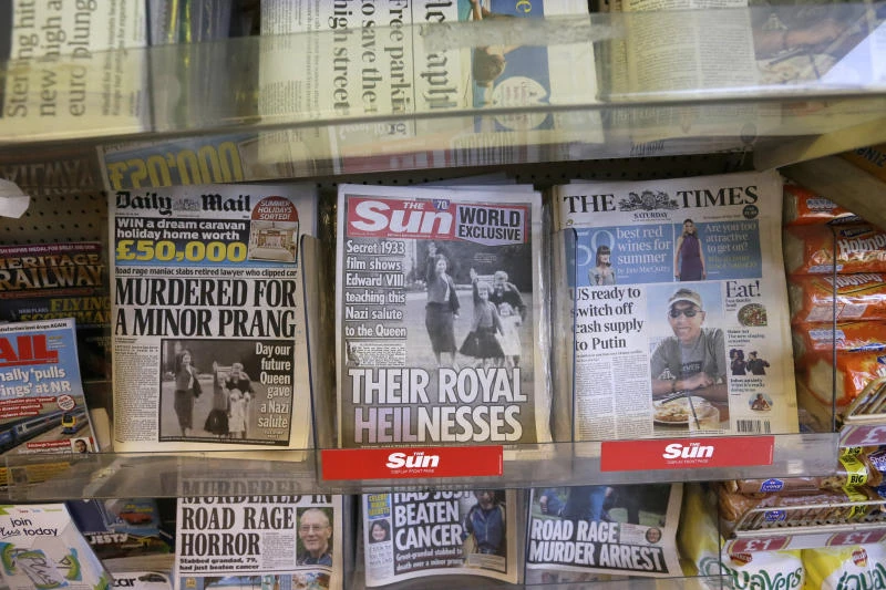 Buckingham Palace slams images of queen’s Nazi salute as child