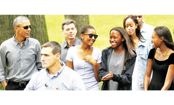 Obama girls visit NY’s Central Park