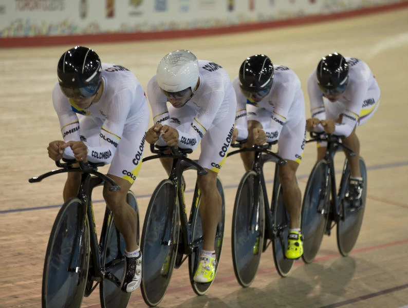 Hot US pulls away at Pan Am Games
