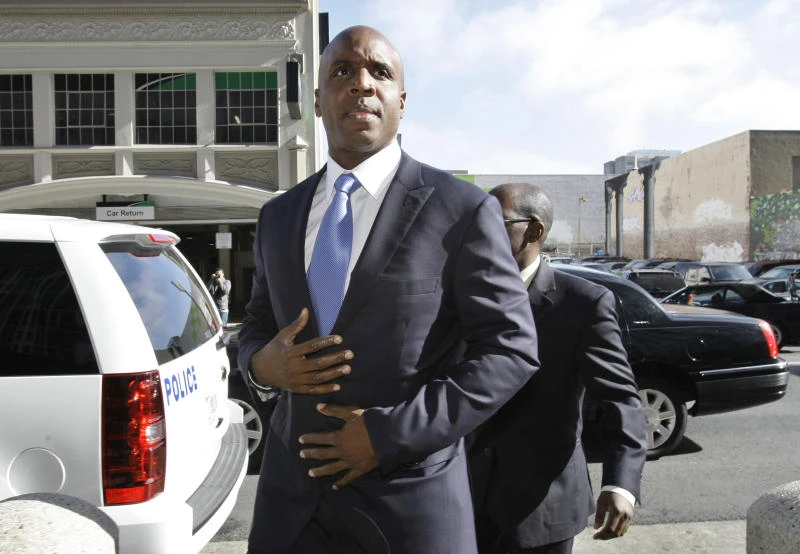 US ends prosecution of Barry Bonds without conviction