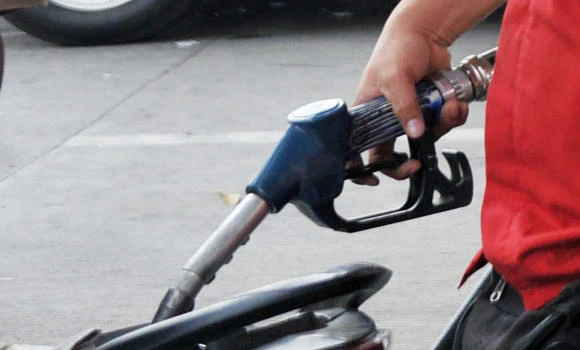 Gas station shut; petrol adulteration suspected