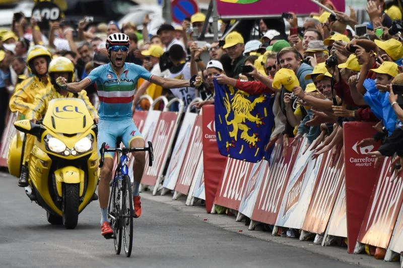 Nibali wins Tour 19th stage; Froome keeps lead