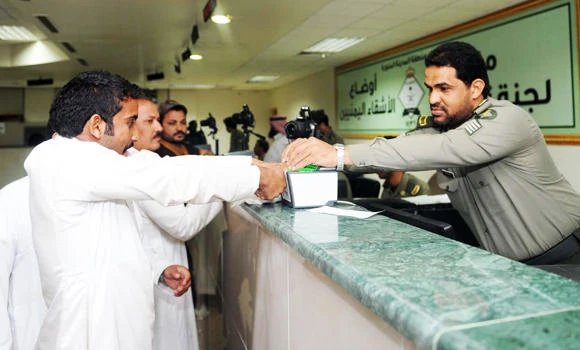Social insurance, employment in private sector for eligible Yemenis