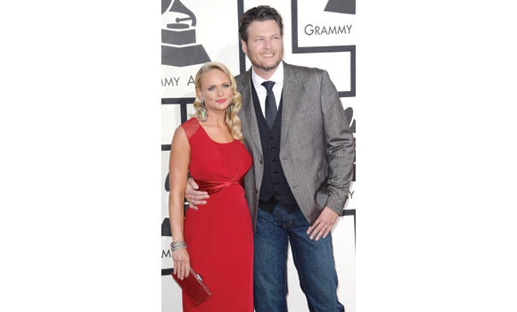 Shelton, Lambert tweet playfully after announcing divorce