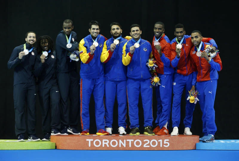 De Grasse sweeps sprint titles; Oliver makes golden Pan Am debut