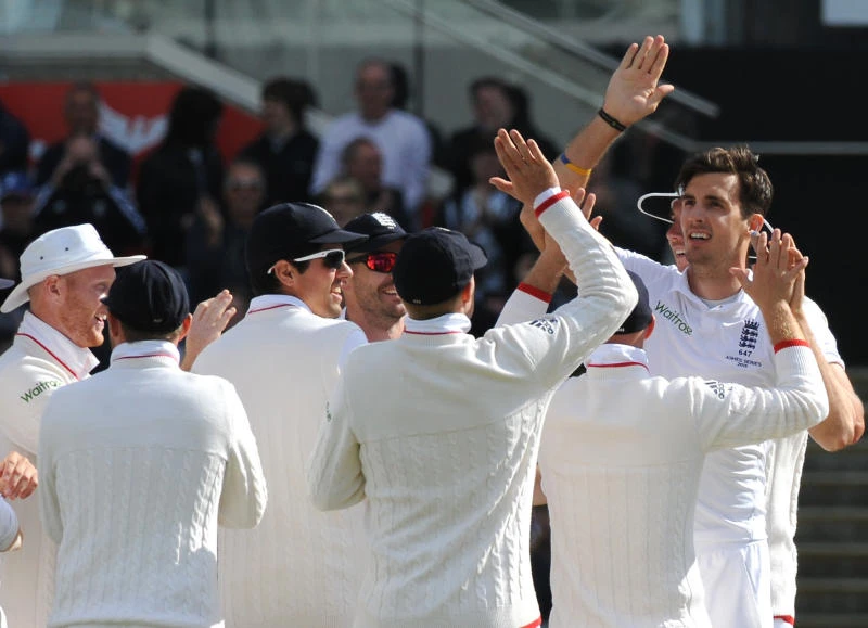 England smells victory after Finn’s 5-wicket haul