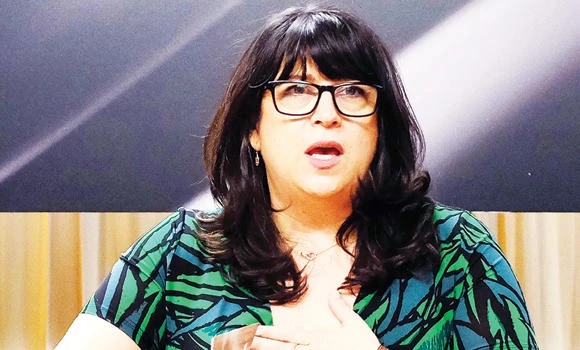 EL James takes Fifty Shades of heat on Twitter
