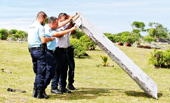 Plane debris to be probed in France for MH370 link