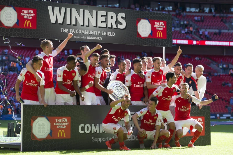 Arsenal tops Chelsea in Community Shield match