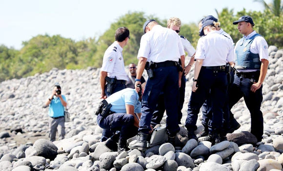 New ‘metallic debris’ found on La Reunion island