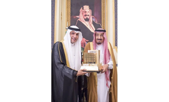 King honors Panda Retail Company for role in Khair Makkah project