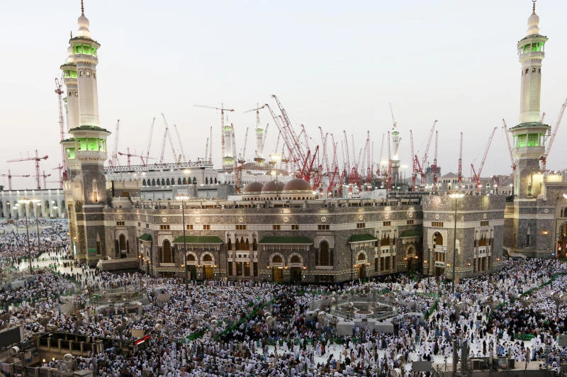 Indonesia upbeat on
early release of pilgrims
