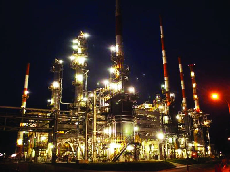 Oman boosts oil output to record high in June