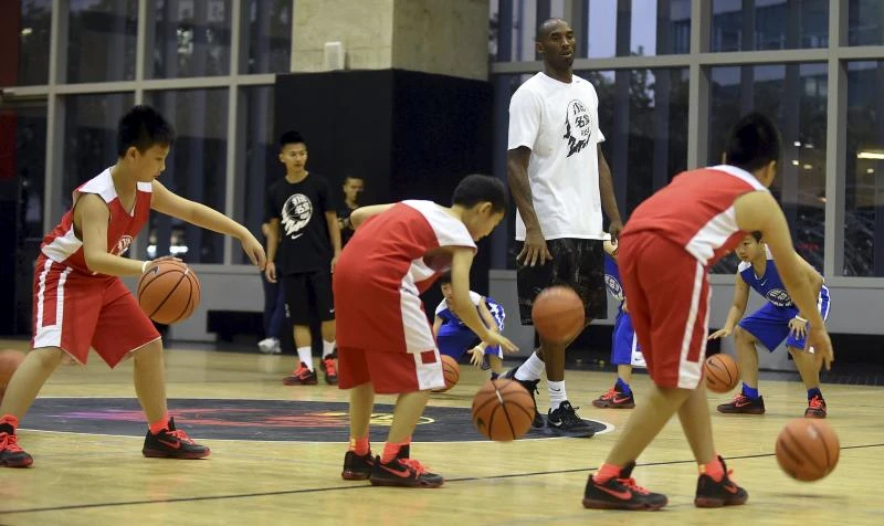 Kobe drops hint of retirement