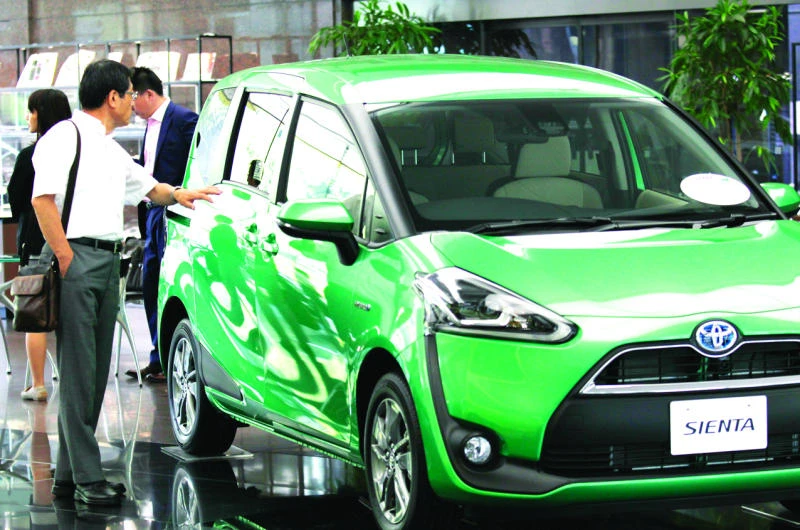 Toyota quarterly profit rises 10% to $5.2 billion, lifts sales forecast