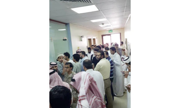 Saudis, expats rush to donate blood
