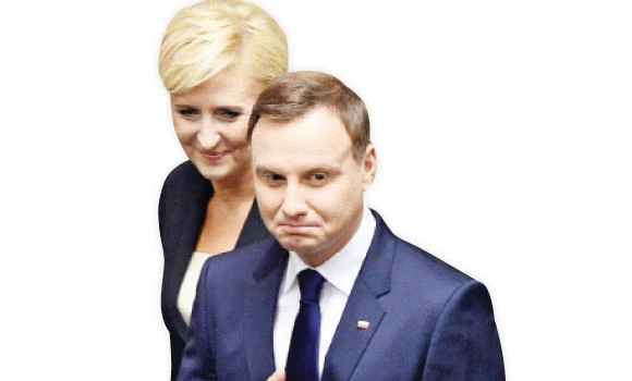 Conservative lawyer sworn in as new Polish president