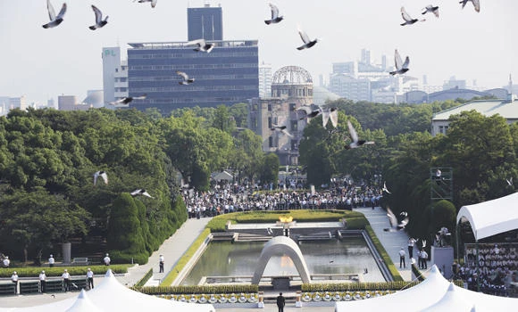Japan marks atomic bombing anniversary, calls for nuclear-weapons free world