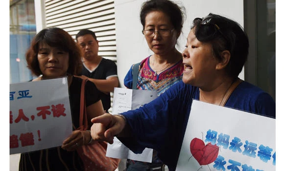 Mixed messages on 777 part frustrate Flight 370 families