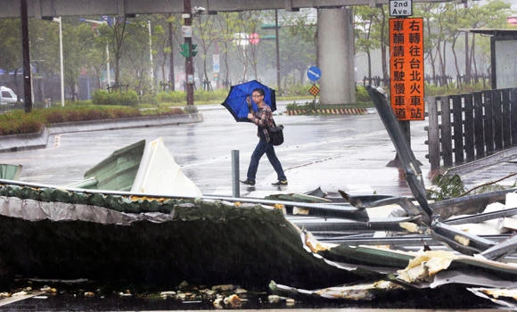 Typhoon weakens over China after leaving 22 dead